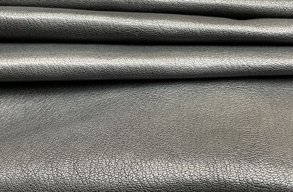 Capra Granulosa Goatskin in black